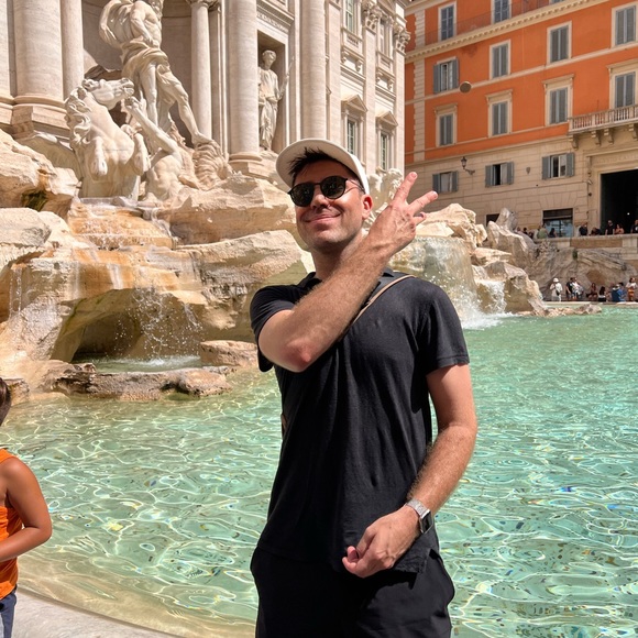 Meet your Posher, Kyle - Picture 2 of 4